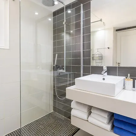 Appartement Poolside - Golf & Tennis Court & Pool View *